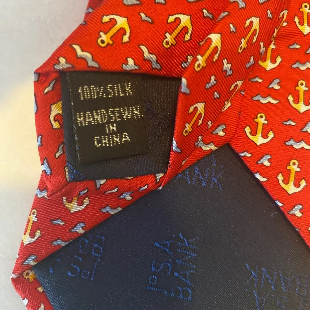 JOS A BANK Red Men’s 100% Silk Necktie Neck Tie $45 EUC